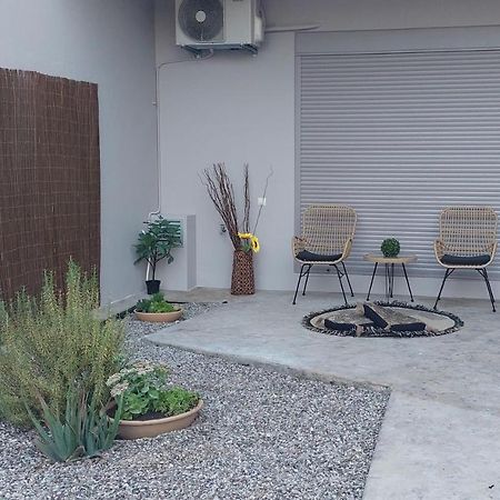 Peter'S Place Apartment Preveza Luaran gambar