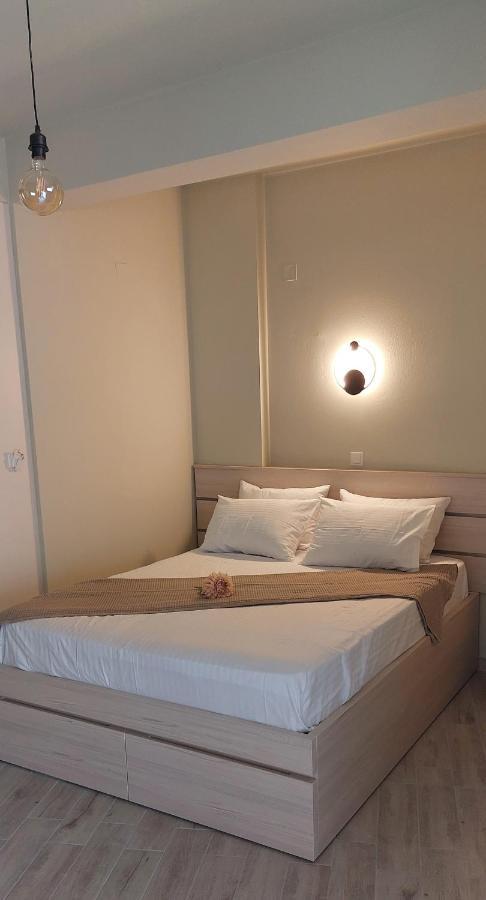 Peter'S Place Apartment Preveza Luaran gambar