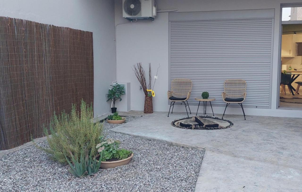 Peter'S Place Apartment Preveza Luaran gambar